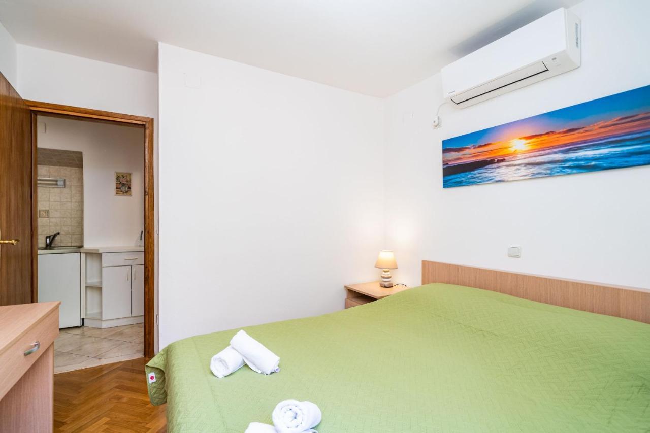 Central Apartment With Terrace Ragusa Esterno foto